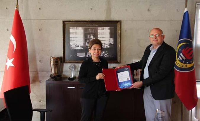 Türk eğitimciye ‘İlk BTEC Uluslararası Elçisi’ görevi