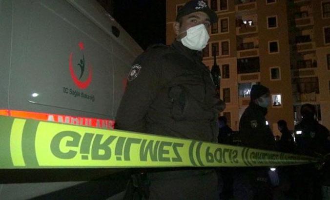 Yaşlı kadın, boğazı kesilmiş halde ölü bulundu