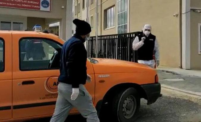 Covid-19 testi pozitif olan yolcu, dayısının HES kodu ile seyahat ederken yakalandı