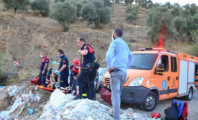 Dereye yuvarlanan otomobildeki anne- kız hayatını kaybetti