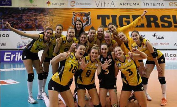 Eczacıbaşı VitrA - VakıfBank: 2-3