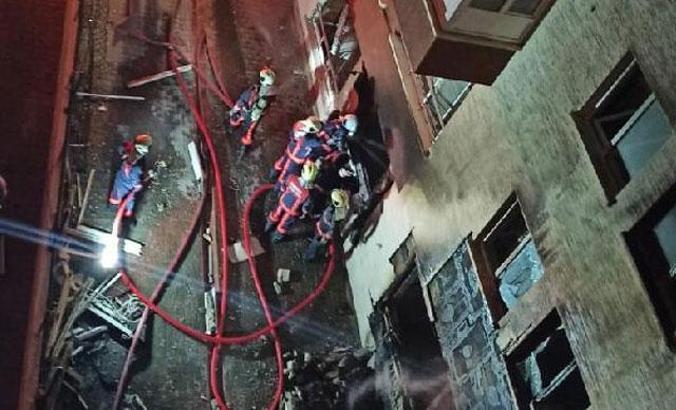 Ankara'da apartmanın zemin katında doğalgaz patladı: 3 yaralı