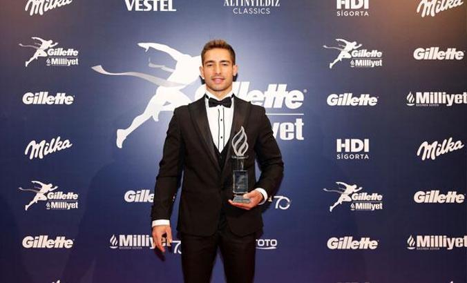 Dünya jimnastik şampiyonu Çolak: Hiçbir zaman bencil olmayın