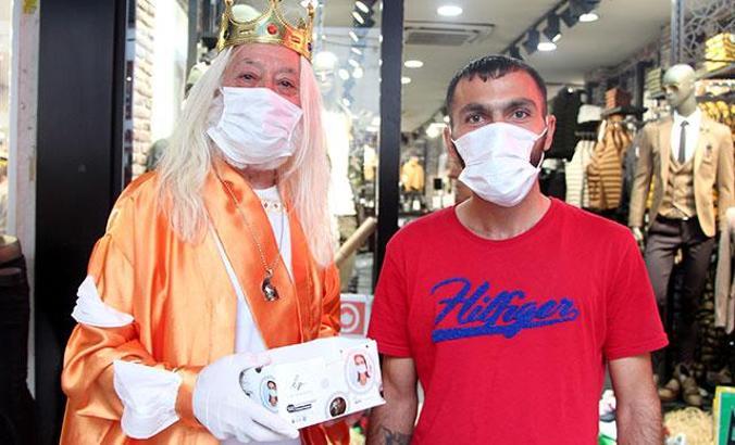 Maske uyarısına 'şoke' eden cevaplar; 'gözümle görmediğime inanmam'