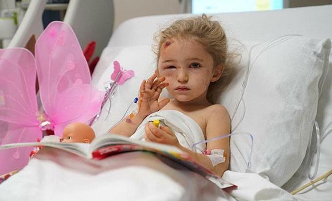 Depremin simgelerinden Elif ve ailesi taburcu oldu