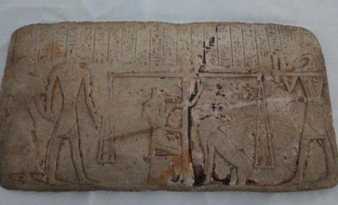 Diyarbakır'da, Eski Mısır dönemine ait 1 milyon lira değerinde tablet ele geçirildi