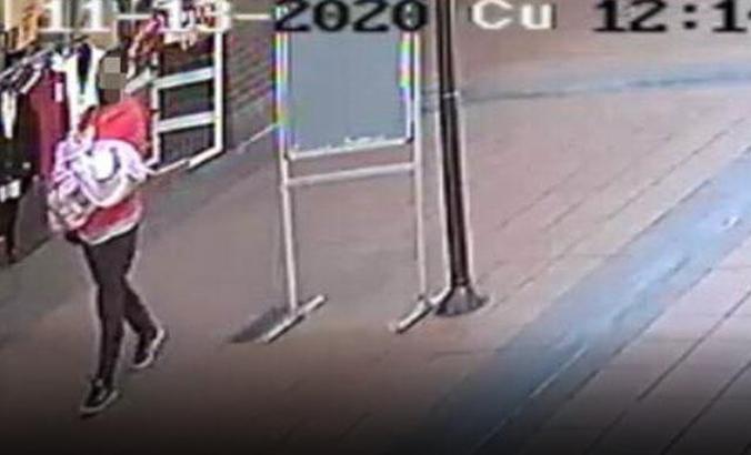 3 günlük bebeğini tuvalete bıraktı