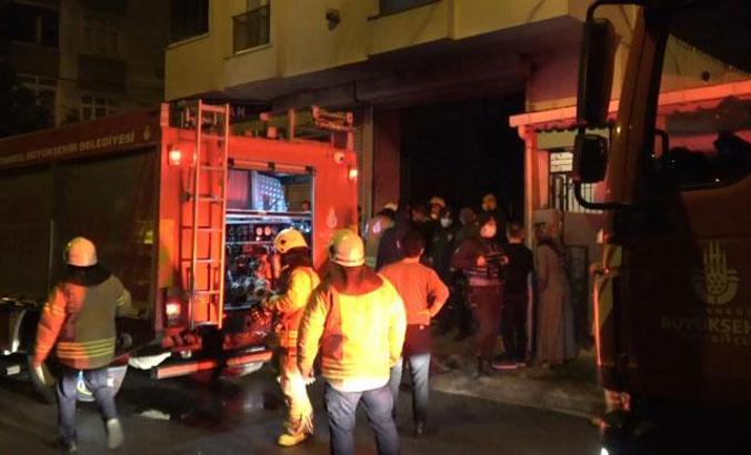 Arnavutköy'de tamirhanede yangın paniği