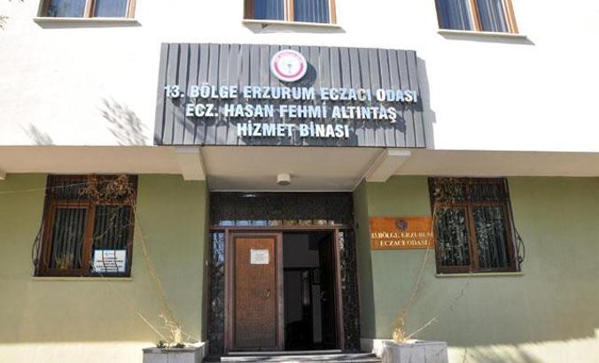 Eczacılara 'kalpazan' diyen iş insanı 7 bin 500 TL tazminat ödeyecek