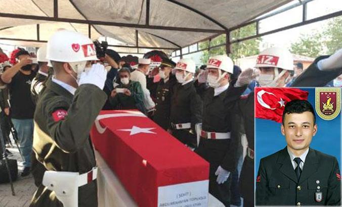 Şehit Uzman Çavuş Abdurrahman Topuksuz, son yolculuğuna uğurlandı