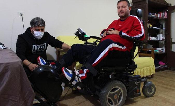 Kaza sonrası felç oldu, eşi terk etti; sporla hayata tutundu