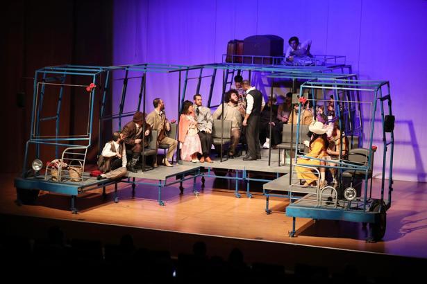 ‘Mavi Kuş’ Başakşehir’de seyirciyle buluştu