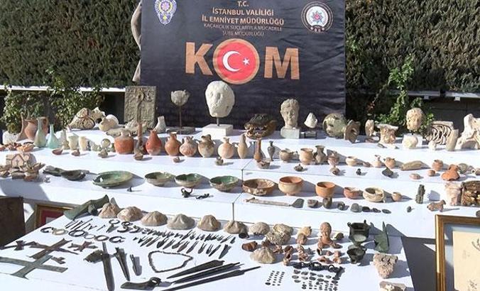 Beykoz'da operasyon; 658 parça tarihi eser ele geçirildi