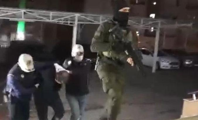 24 ayrı suçtan aranan PKK'lı, Interpol ekibi tarafından yakalandı