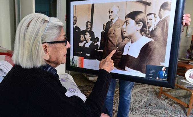 Atatürk'le fotoğrafı bulunan Remziye Tatlı , 99 yaşında hayatını kaybetti