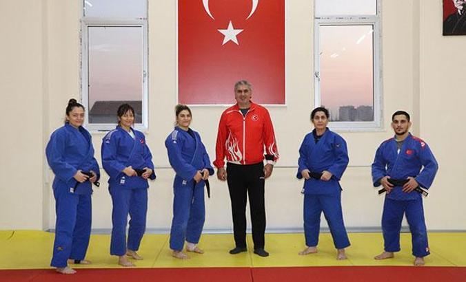 Paralimpik Judo Milli Takımı'nın kampı Karaman'da devam ediyor