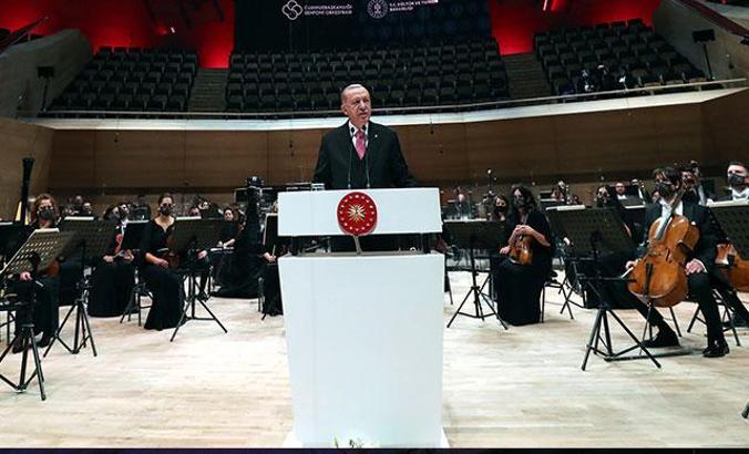 Cumhurbaşkanı Erdoğan: Jakoben zihniyetten, Türk müziği de payını almıştır