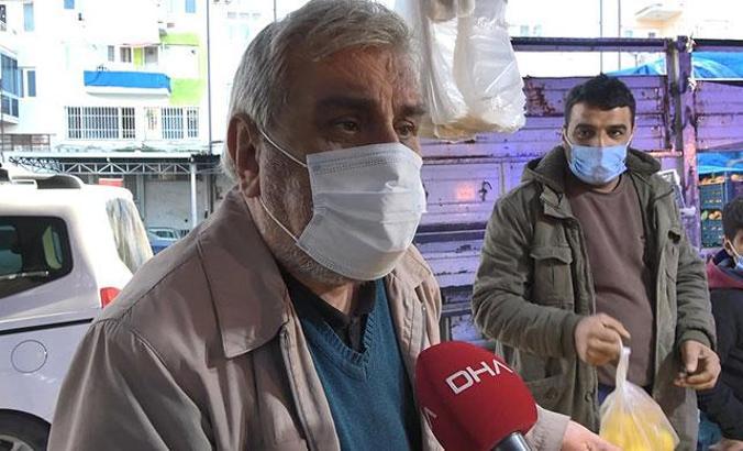 Kısıtlama öncesi pazara geldi: 'Dokuz hastalığım var ama mecburum'