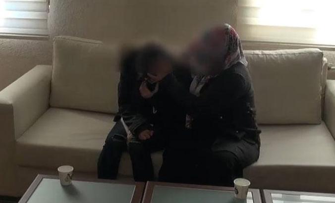 İkna edilerek teslim olan PKK'lı kadın, ailesiyle buluştu