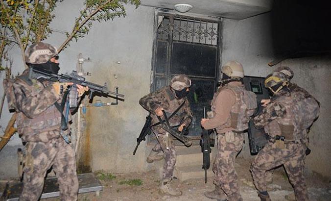 'İntikam eylemi' hazırlığındaki DEAŞ'lılara şafak operasyonu: 5 gözaltı