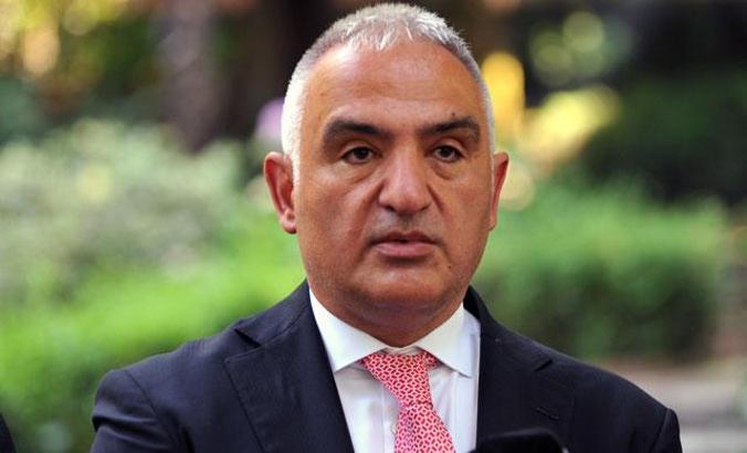 Bakan Ersoy: Geliri olmayan müzisyenlere destek olacağız