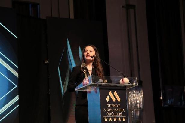 Altın Marka Ödülleri’nde ‘Yılın İçecek Markası’ Kızılay Maden Suyu oldu