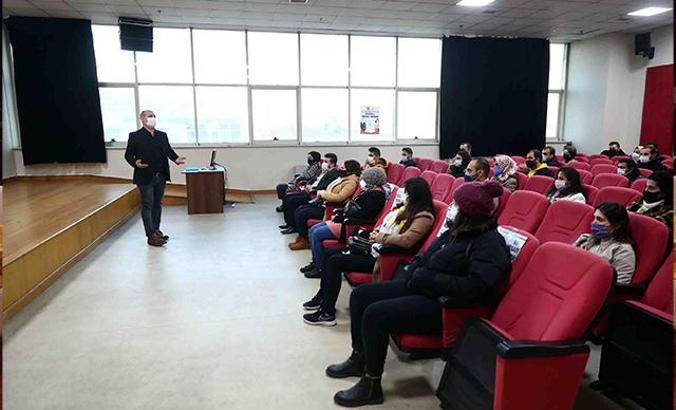 Bağcılar Belediyesi üniversite mezunu işsizlere iş imkanı sundu