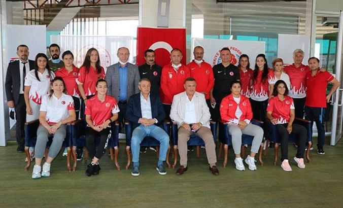 Olimpik Kadın Boks Milli Takımı, Kazakistan yolcusu