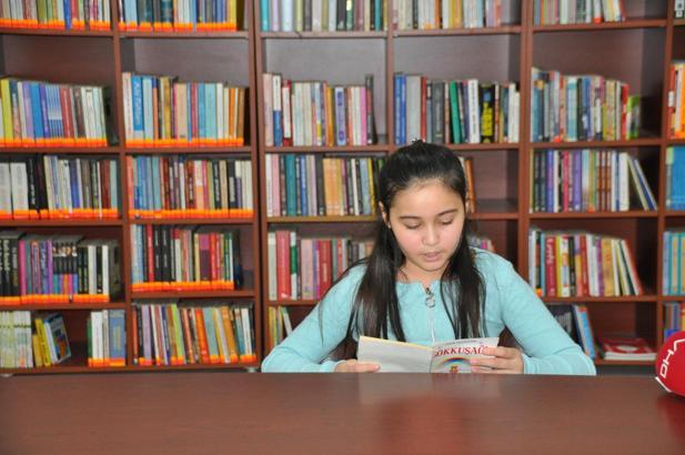 Kekemelikten "eğitimle" kurtuldu; Melodi'nin artık en büyük zevki konuşmak