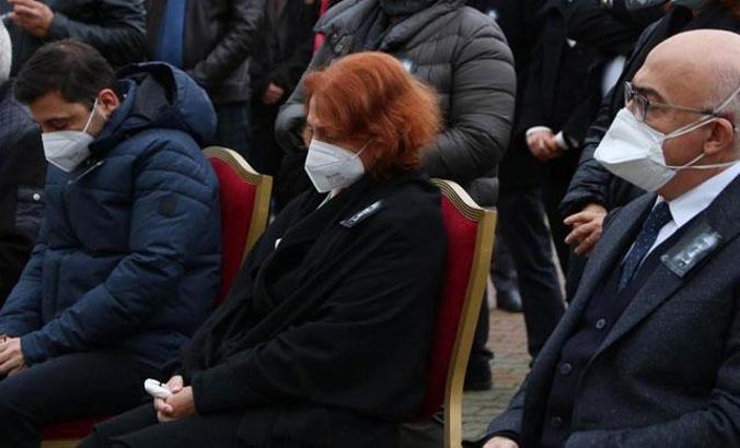 Koronavirüse yenilen Prof. Dr. Koyuncu'nun cenazesinde duygusal anlar yaşandı