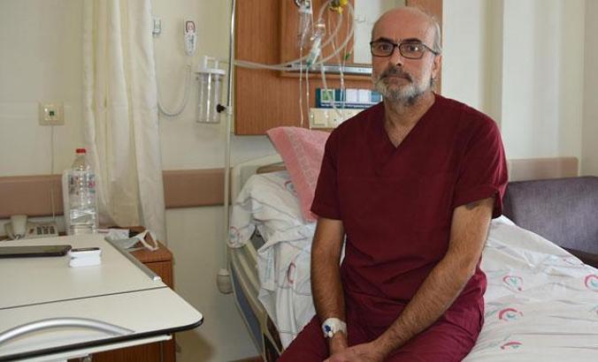 Koronavirüsü yenen doktor: Peçete ve kürdandan bile bulaşabilir