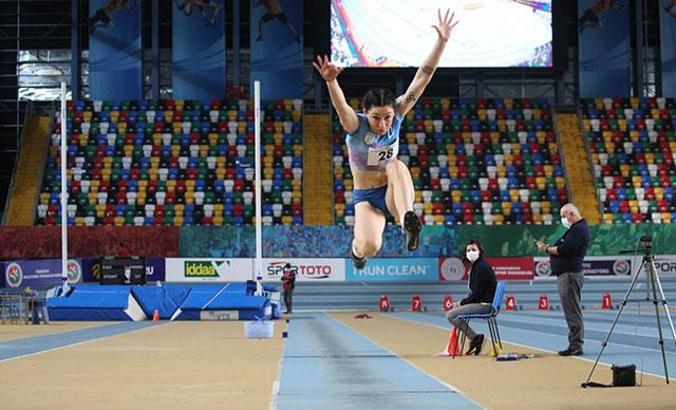 Milli atlet Tuğba Danışmaz, Türkiye rekoru derecesini yükseltti