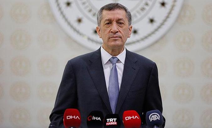 Bakan Selçuk: 14 bin EBA destek noktası, 3 milyon canlı dersle dünya birincisiyiz
