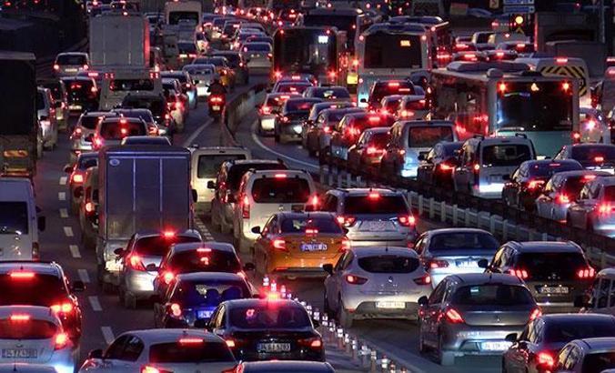 İstanbul'da trafik yoğunluğu yüzde 71'e ulaştı