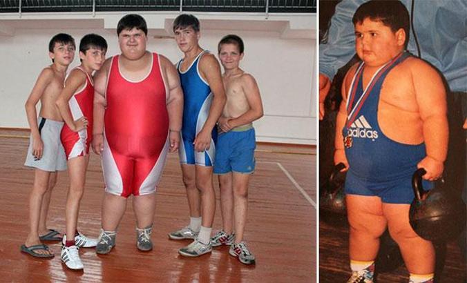 Dünyanı en güçlü çocuğu Rus sumo güreşçisi, 21 yaşında hayatını kaybetti