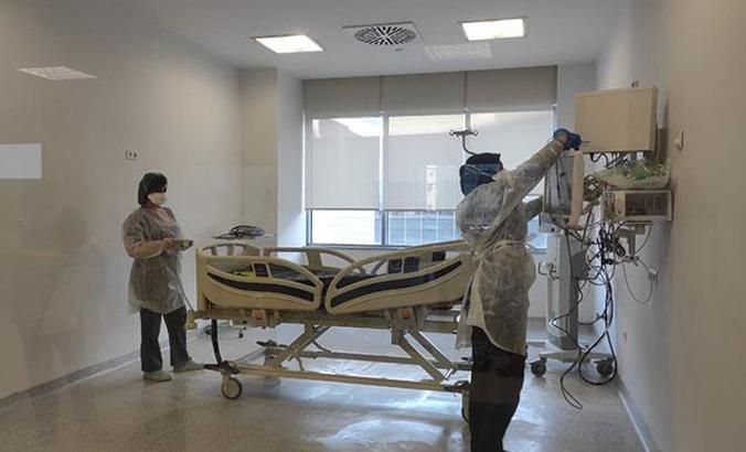 Ankara Şehir Hastanesi'nde Covid-19 başvurusu 3 binden 100'ün altına düştü