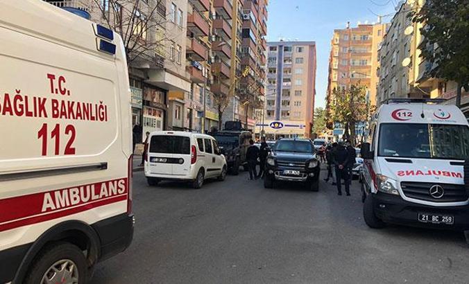 Diyarbakır'da doğal gaz zehirlenmesi: Avukat, eşi ve stajyeri öldü