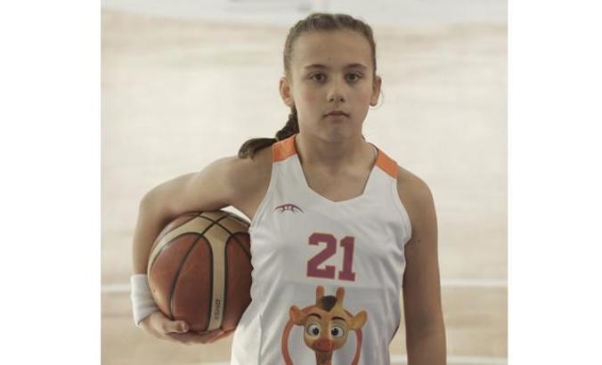 Genç basketbolcu Ecrin Mart’tan uluslararası başarı