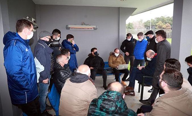 Emre Belözoğlu: Mesut Özil her zamankinden daha yakın