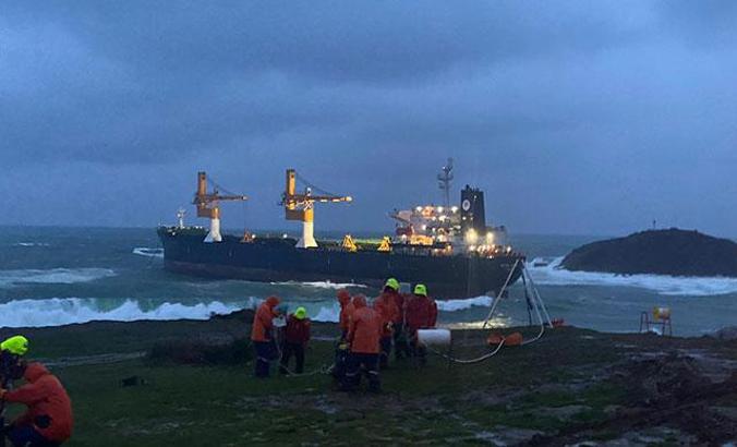Valilik: Gemi, bu saat itibariyle karaya oturmamıştır