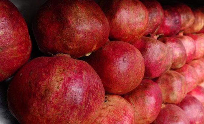 Prof. Dr. Usta: Nar suyu faydalı ama dozu abartılmamalı