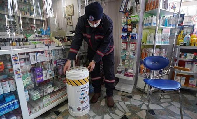 Kağıthane’de ilaçta sıfır atık için toplama noktaları oluşturuldu