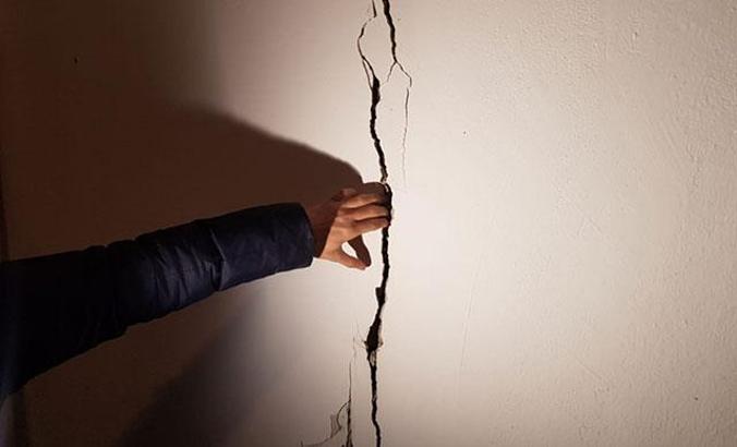 Kayseri'de 4,6 büyüklüğünde deprem: Evlerde çatlaklar oluştu