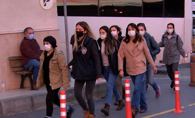 Boğaziçi Üniversitesi'ndeki olaylarda gözaltına alınanların bir bölümü adliyeye sevk edildi