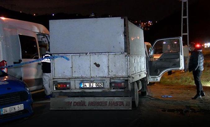 Avcılar'da eşi ve eniştesini öldüren kişi Başakşehir'de kamyonette ölü bulundu