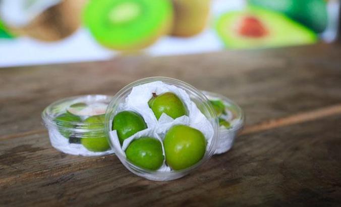 1 kilo kıyma fiyatına 4 adet yeşil erik