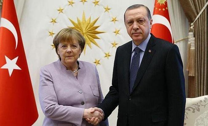 Erdoğan, Angela Merkel ile görüştü