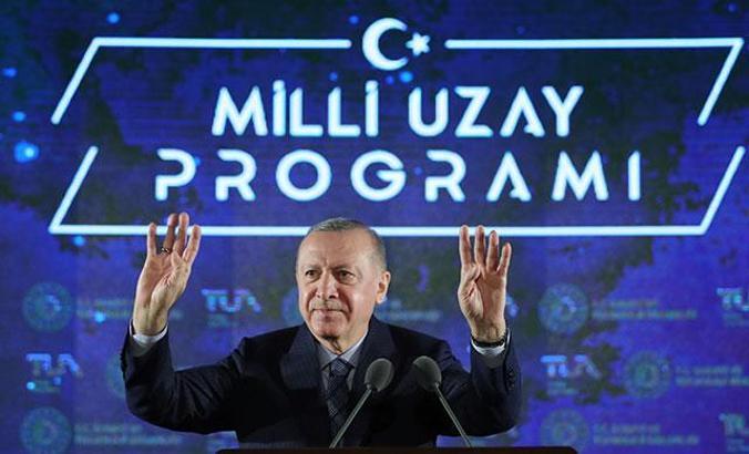 ErdoÄŸan: Birinci hedefimiz Cumhuriyetin 100'üncü yılında Ay'a ilk teması gerçekleÅŸtirmektir