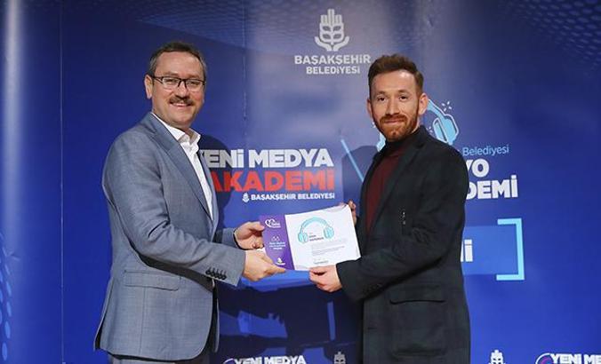 Başakşehir Yeni Medya Akademi’de mezuniyet heyecanı