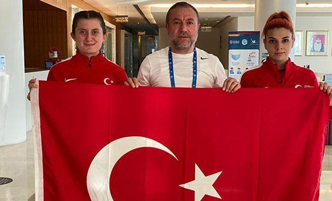 Özel sporcu Esra Bayrak’tan gümüş madalya
